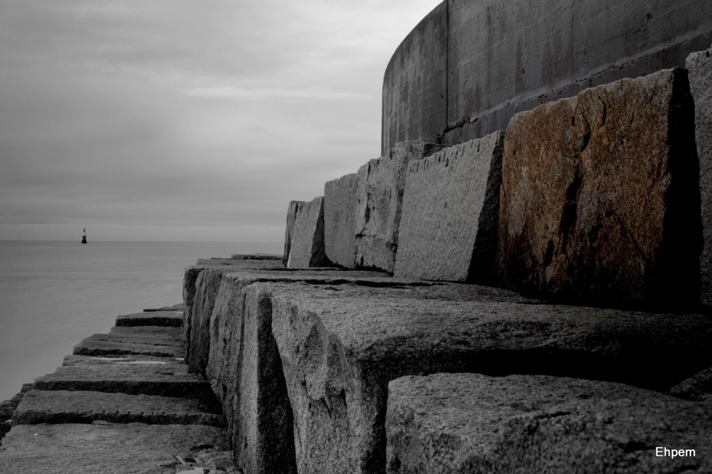 Ochre Block, focal black and white