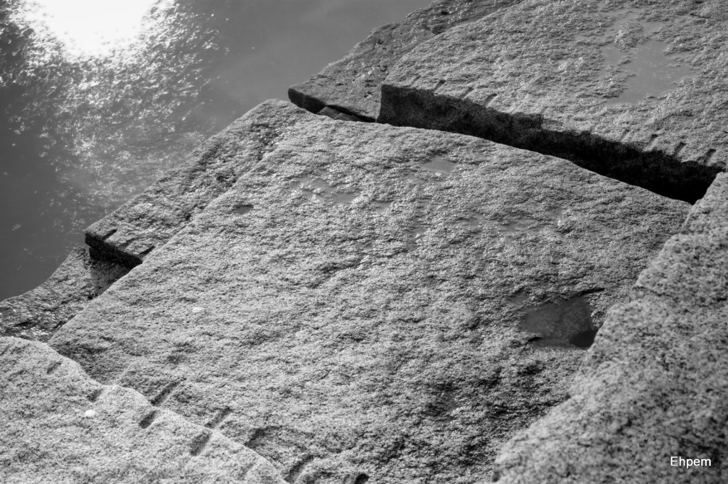 Sun blocks monochrome