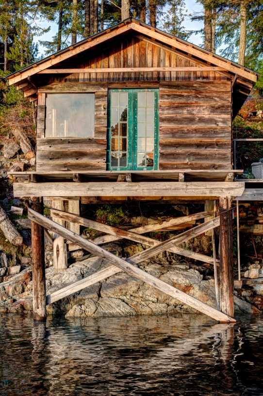 Boat shed 2 IMG_6665_6_7 inverted