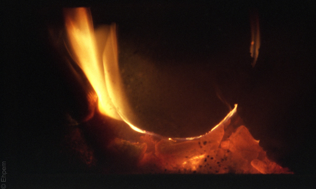 Takumar 200mm exposure test, hand held indoors