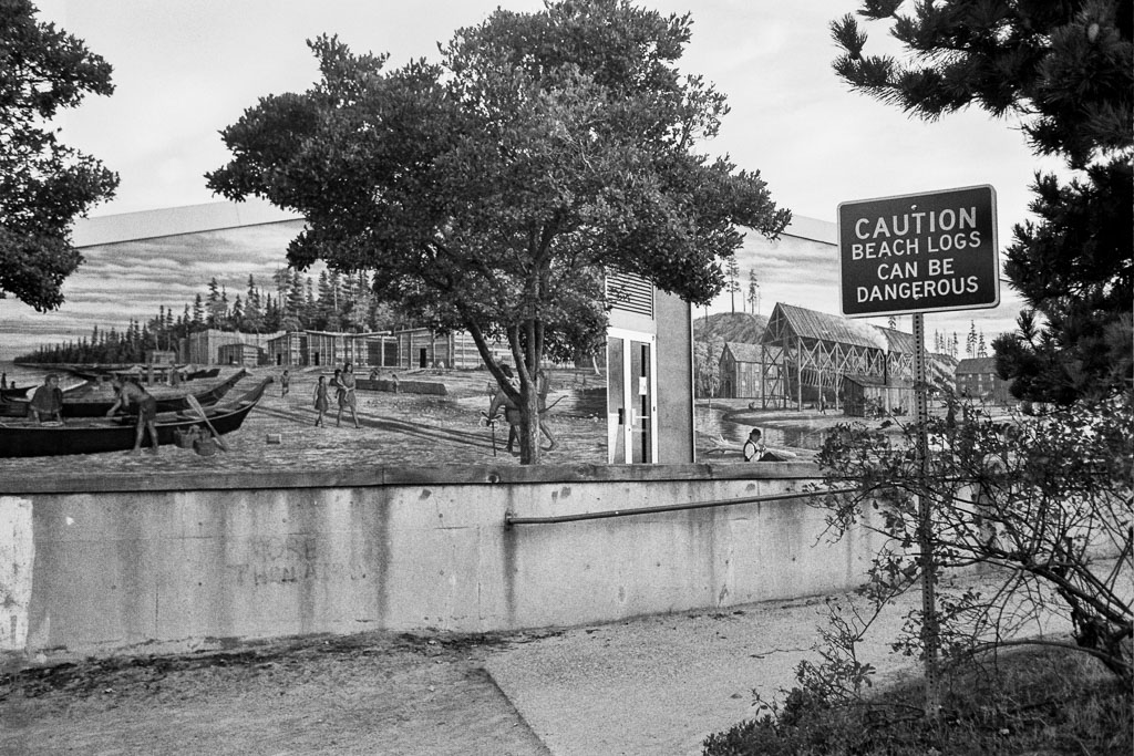 Old clean beachs - no logs