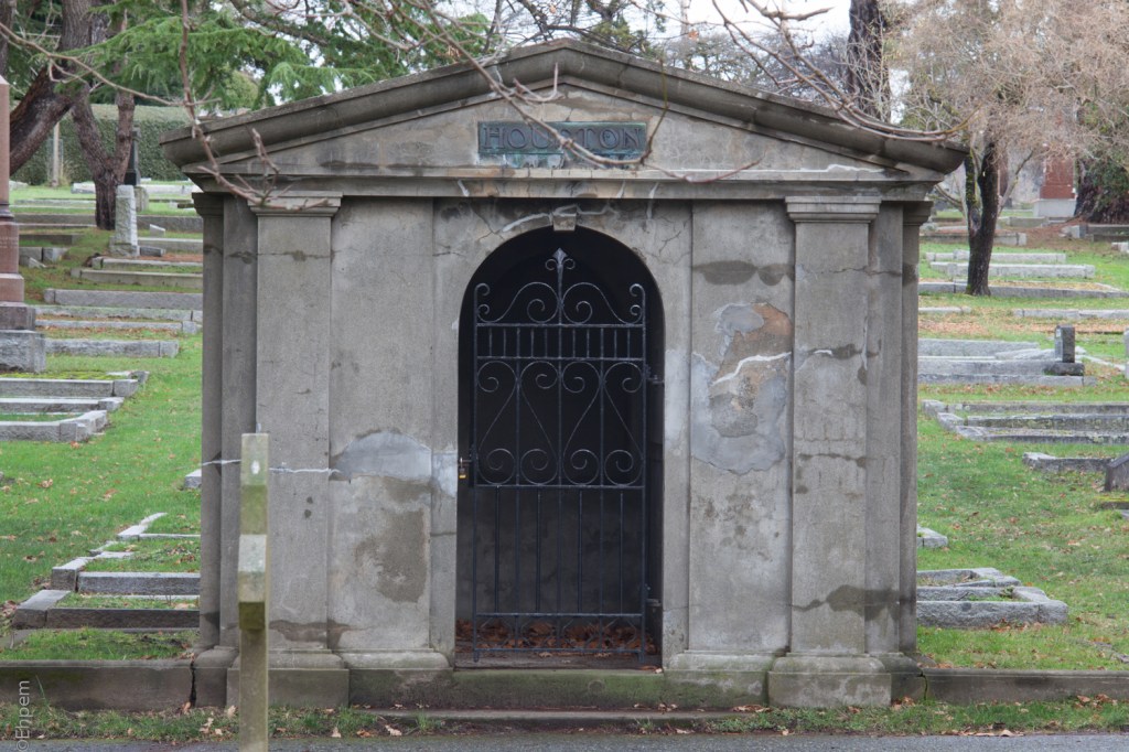 Asahi-Kogaku Tele-Takumar 135mm f3.5 @f16